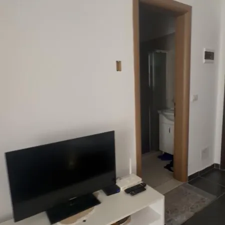 Juliana Haxhiaj Apartment